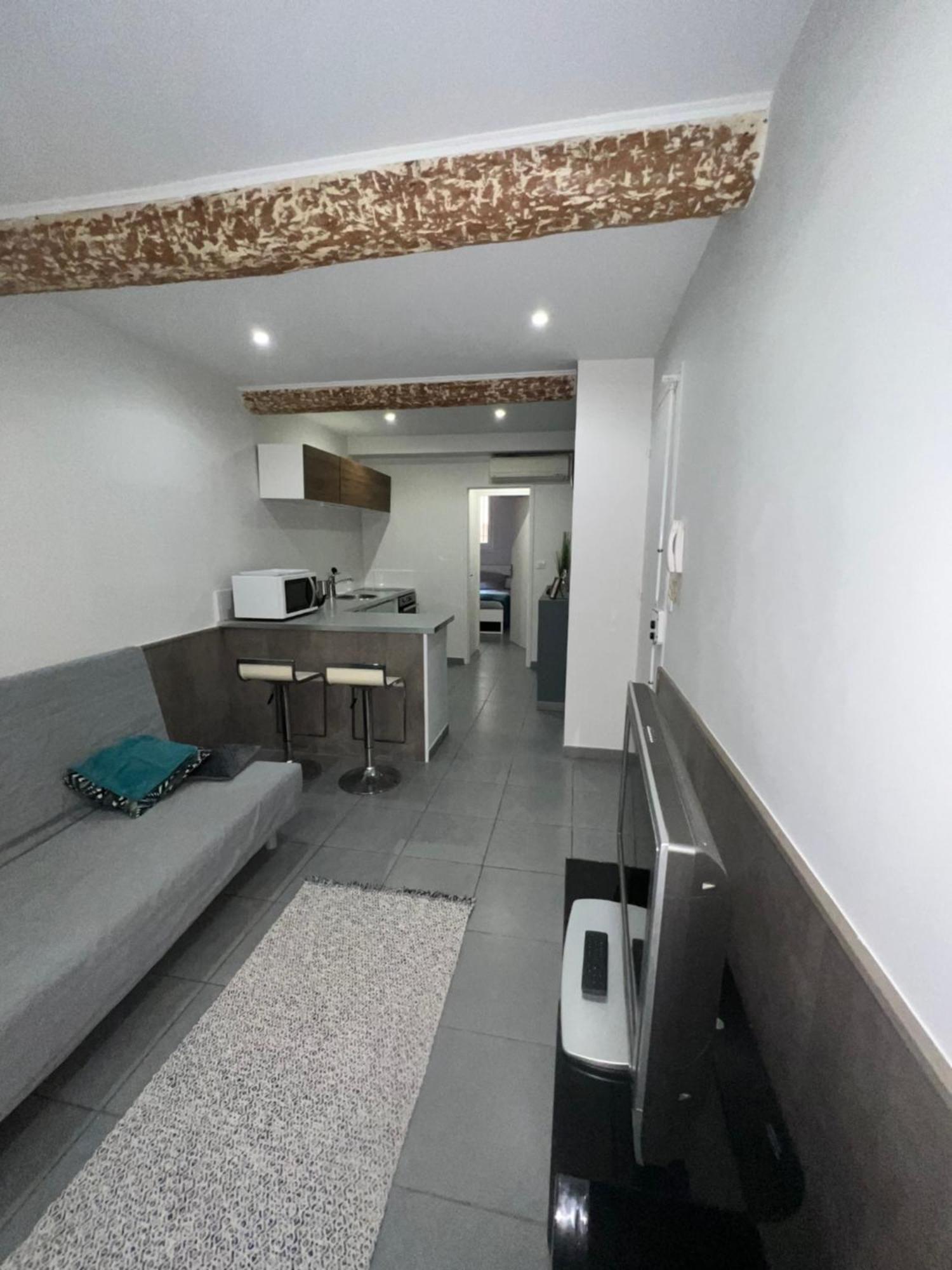 T2 Avec Cour Privee Au Coeur Du Panier- Vieux Port Apartment