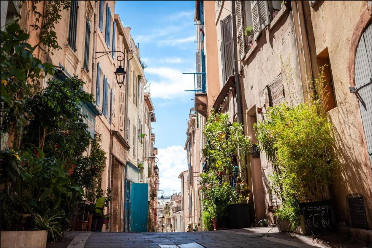 T2 Avec Cour Privee Au Coeur Du Panier- Vieux Port Apartment Marseille