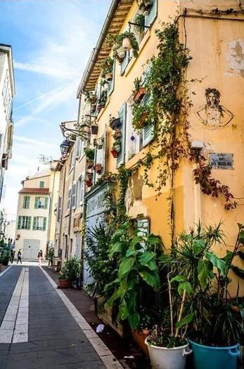 T2 Avec Cour Privee Au Coeur Du Panier- Vieux Port Apartment