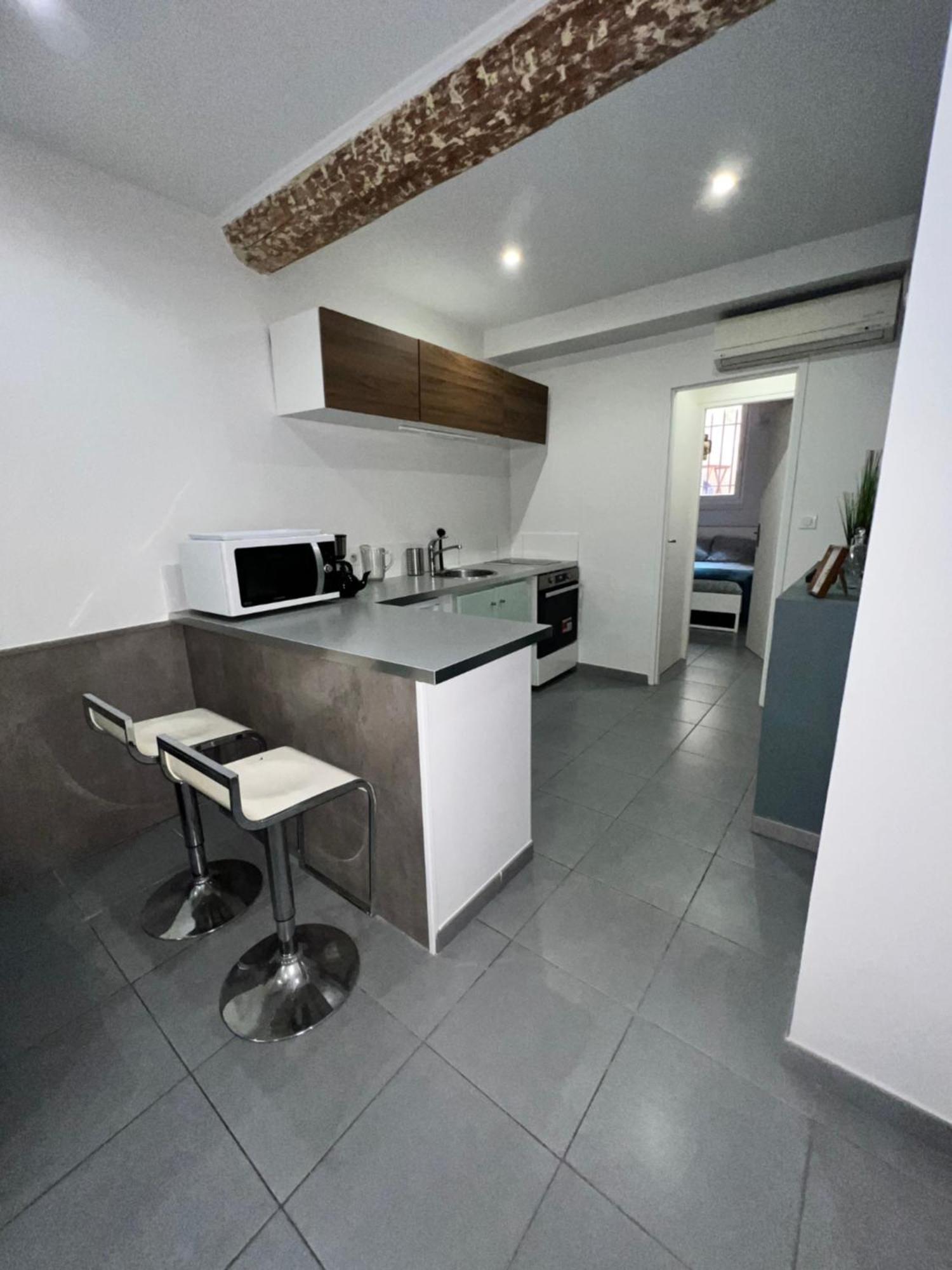 Apartamento T2 Avec Cour Privee Au Coeur Du Panier- Vieux Port Marselha